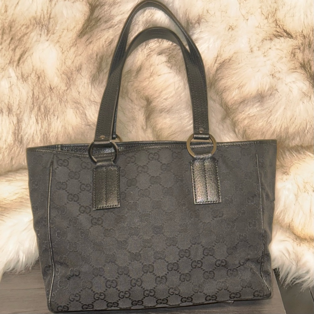 GUCCI | PRICE FIRM💲
BUNDLE Pre-Loved Black Tote + Matching Wallet 💕 - Picture 3 of 16